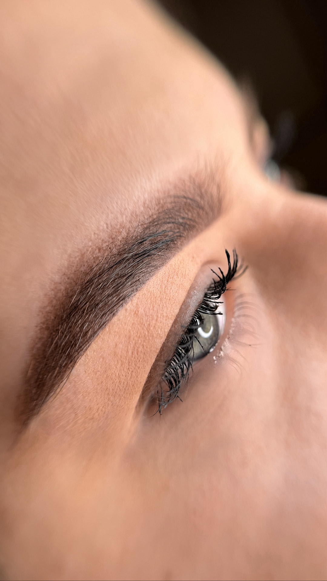 Powder brow result close-up